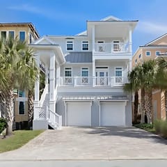 Blue Pearl - Heated Pool & Spa Home With Boardwalk!