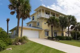 Casa De Javu: A Coastal Luxury Retreat in Flagler Beach - Image 2