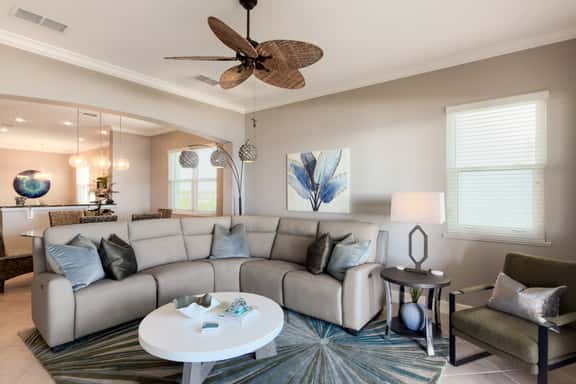 Remodeled oceanfront corner condo 541 in Cinnamon Beach!! - Image 1