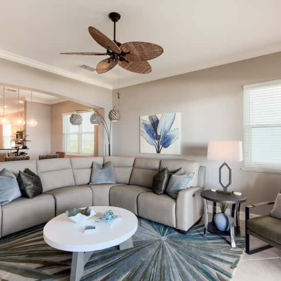 Remodeled oceanfront corner condo 541 in Cinnamon Beach!! - Image 1