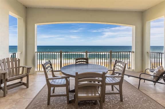 Renovated top floor direct oceanfront penthouse Cinnamon Beach condo 862! - Image 3