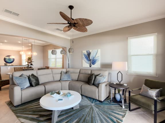 Remodeled oceanfront corner condo 541 in Cinnamon Beach!! - Image 1