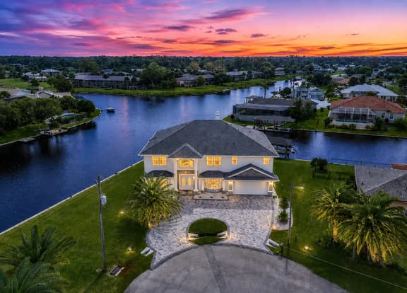 Pool and canal front home in Palm Coast! - Image 1