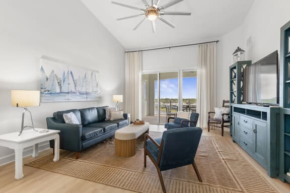 Newly remodeled top floor gem in Cinnamon Beach condo 1062! - Image 1